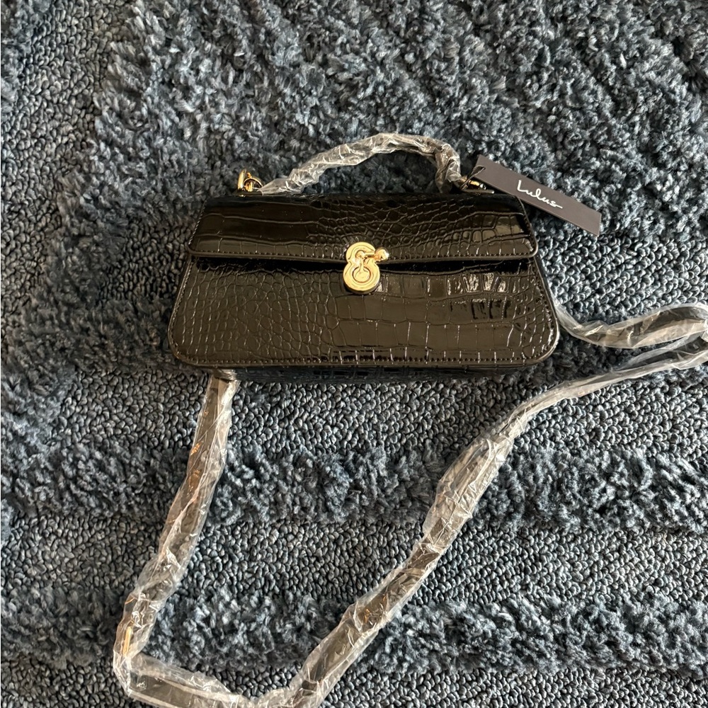 Lulus crossbody bag